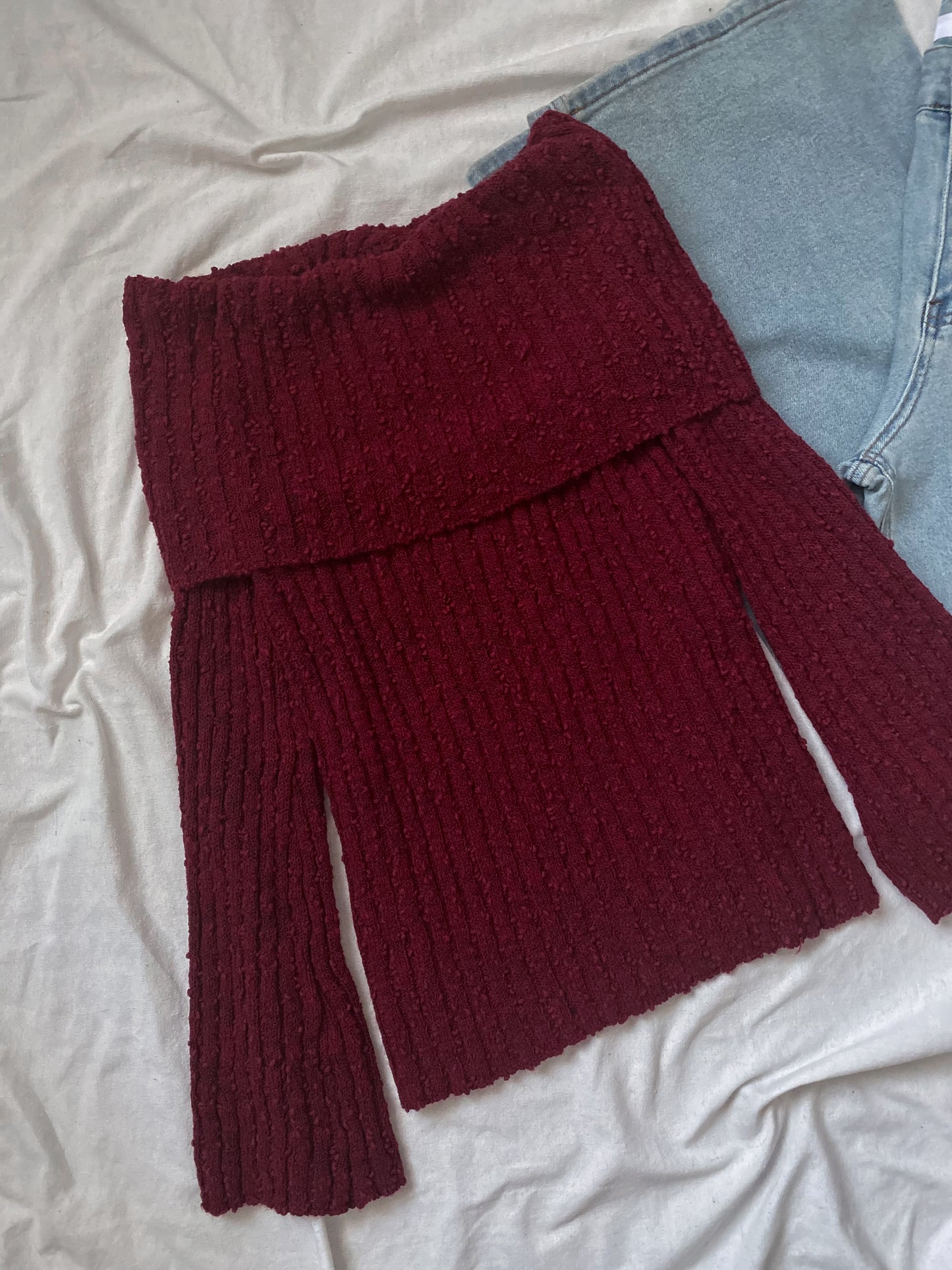 Maglioncino texture spalle scoperte
