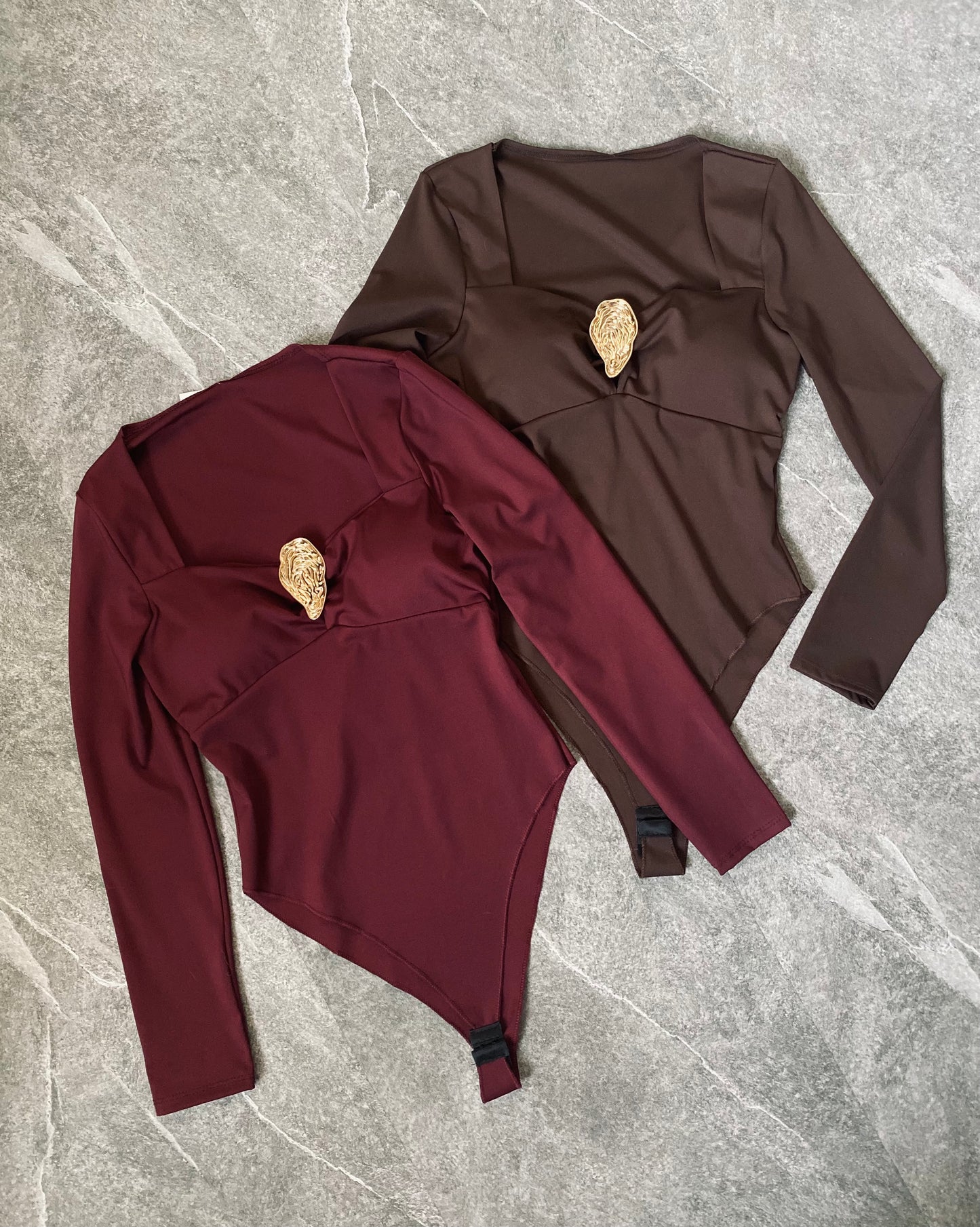 Body dettaglio dorato