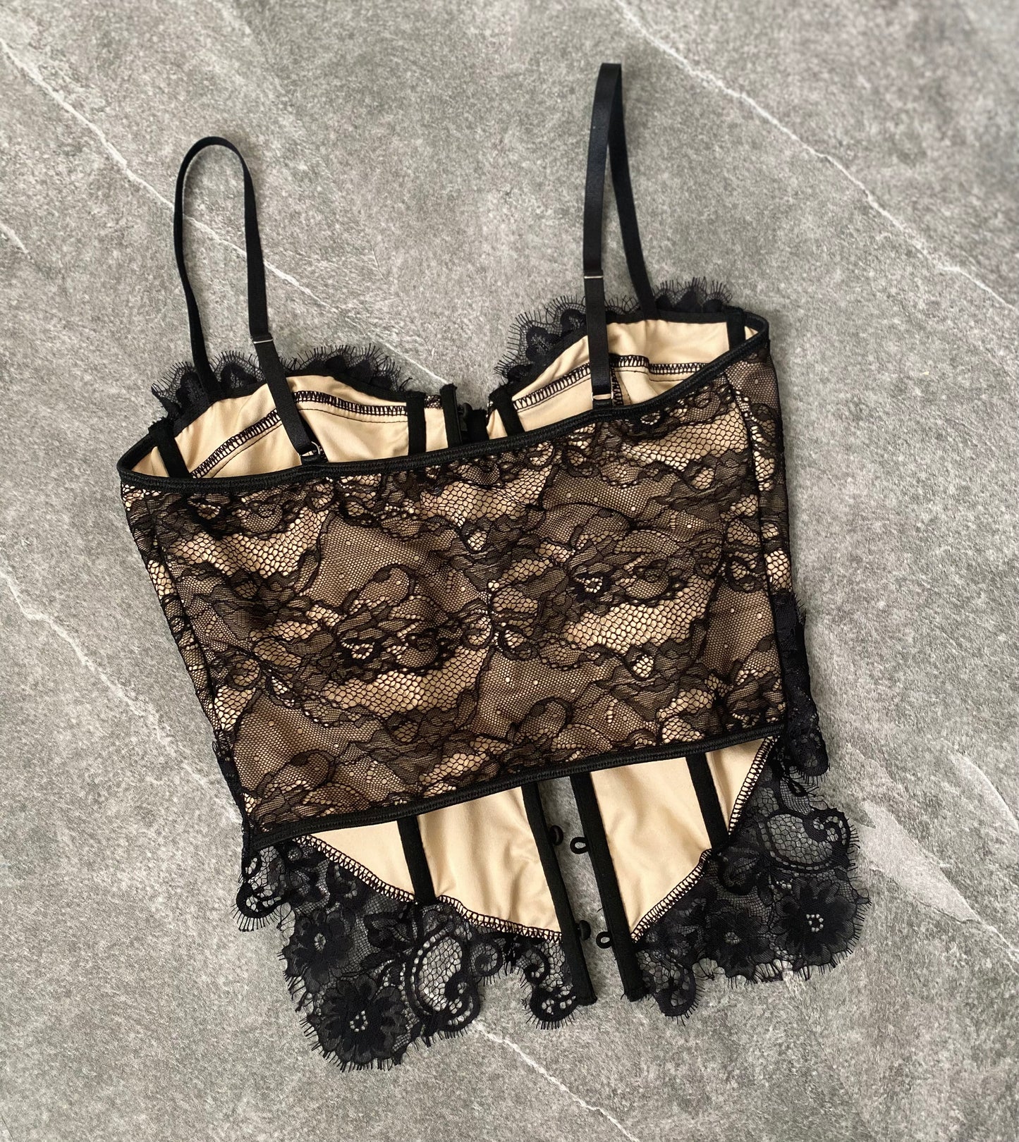 Corsetto bottoncini