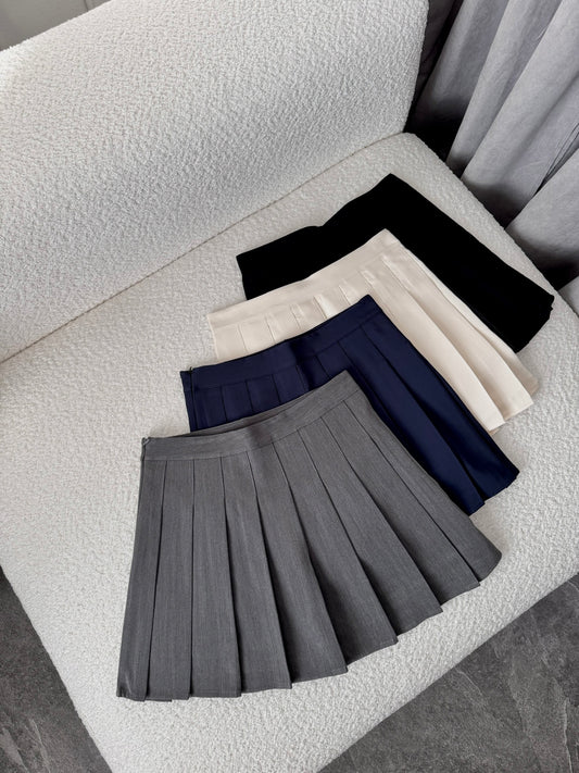 Classic pleated mini skort