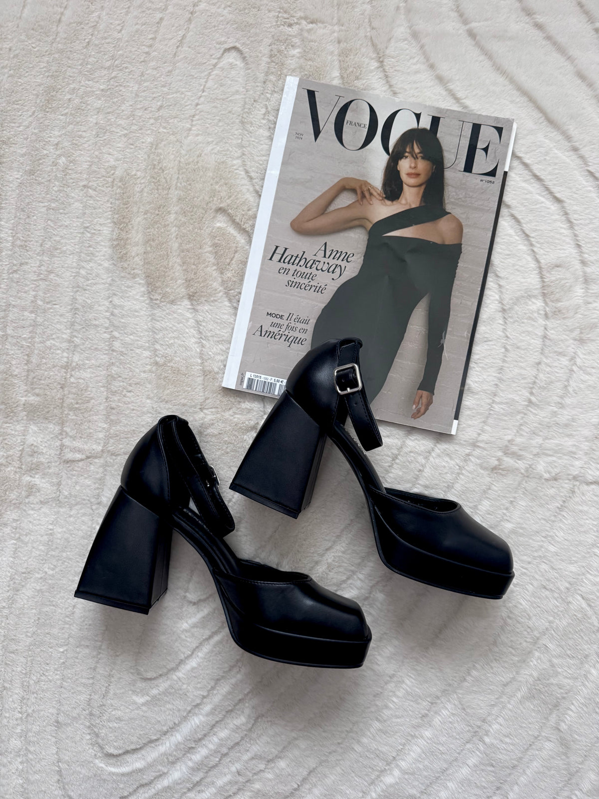 Dark Romance Pumps