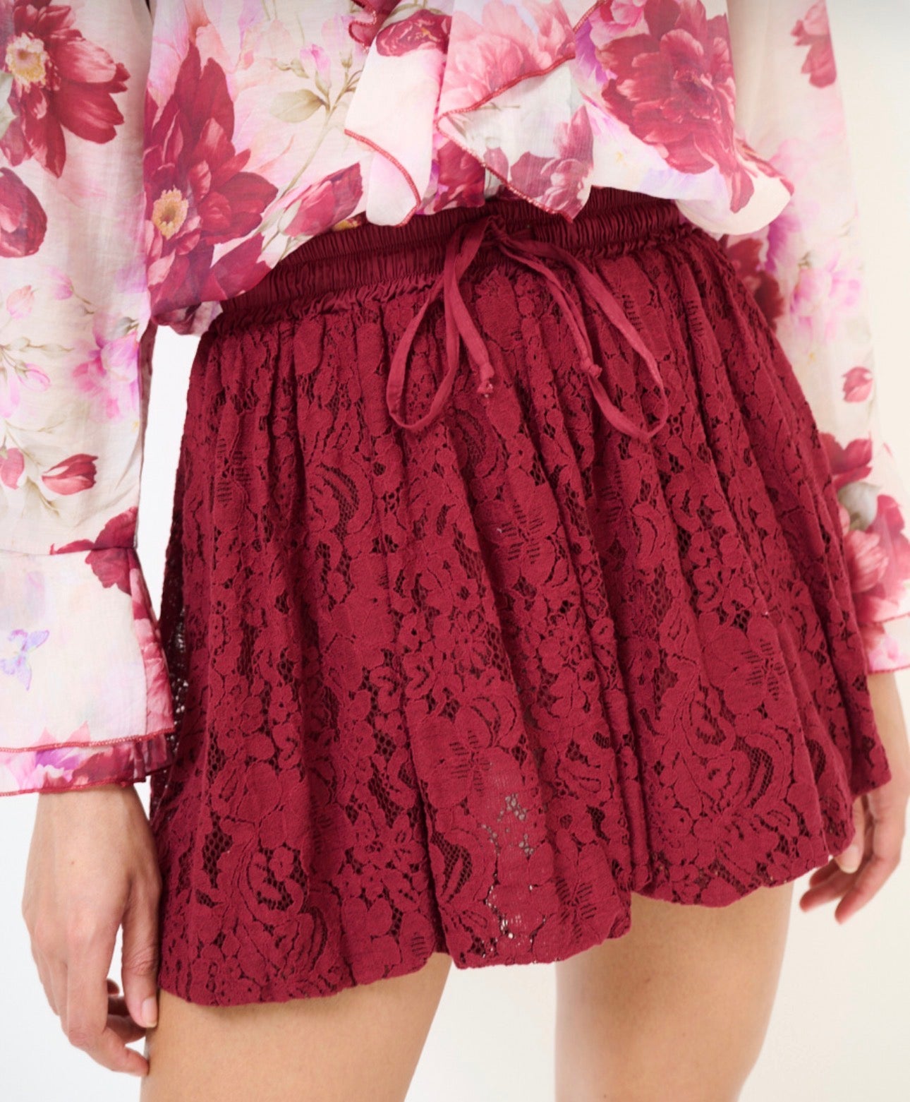 Kikisix Balloon lace skirt