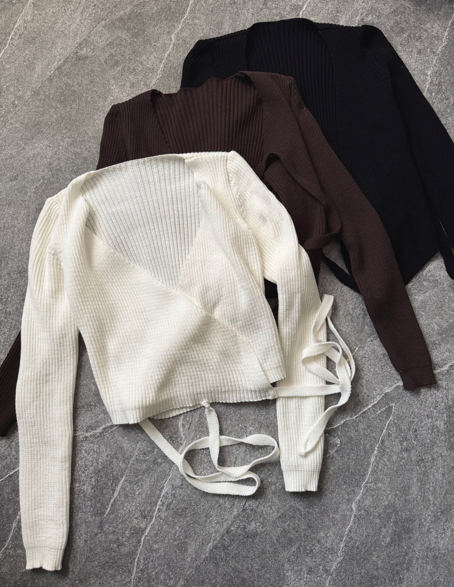 Cardigan laccetto